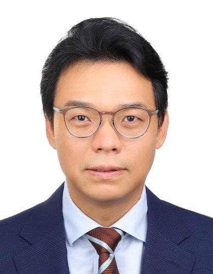 Alex Tan